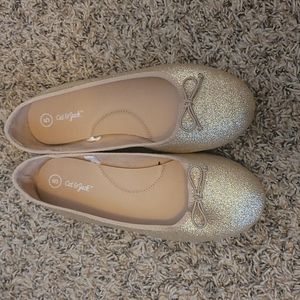 Sparkle gold dress slippers